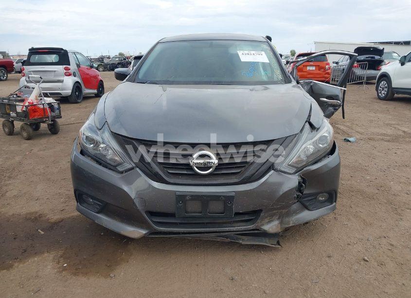 Photo 12 of 2018 Nissan Altima 2.5 SR (VIN 1N4AL3AP8JC476642)