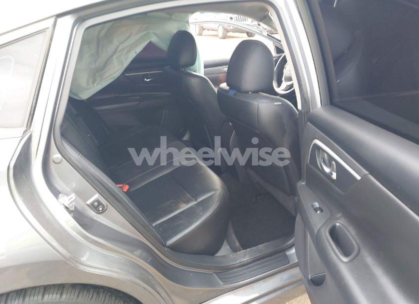 Photo 8 of 2018 Nissan Altima 2.5 SR (VIN 1N4AL3AP8JC476642)