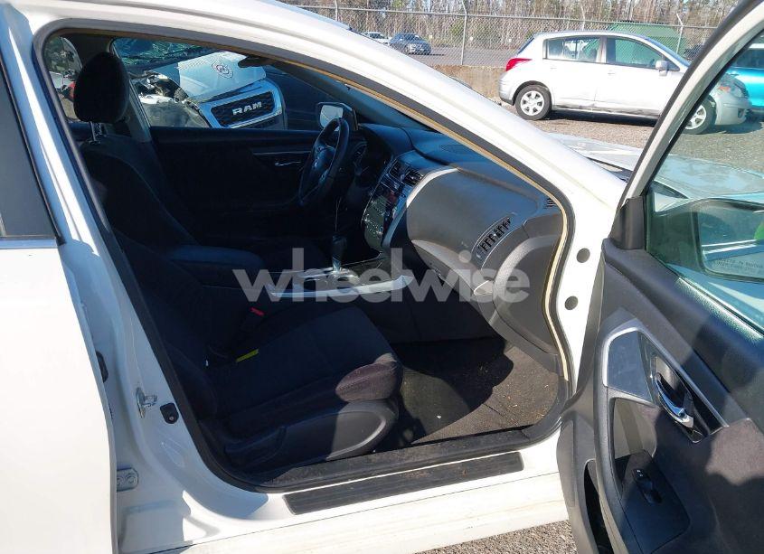 Photo 5 of 2013 Nissan Altima 2.5 S (VIN 1N4AL3AP9DC128451)