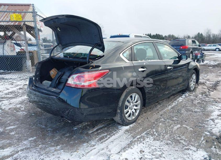 Photo 4 of 2013 Nissan Altima 2.5 S (VIN 1N4AL3AP9DC133102)