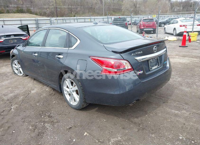 Photo 3 of 2013 Nissan Altima 2.5 SV (VIN 1N4AL3AP9DC136629)