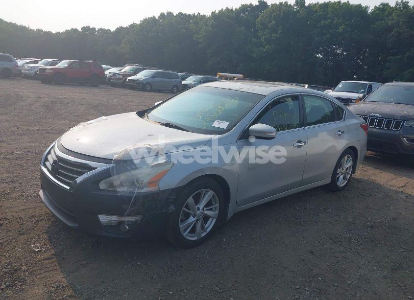 Photo 2 of 2013 Nissan Altima 2.5 SV (VIN 1N4AL3AP9DC187743)