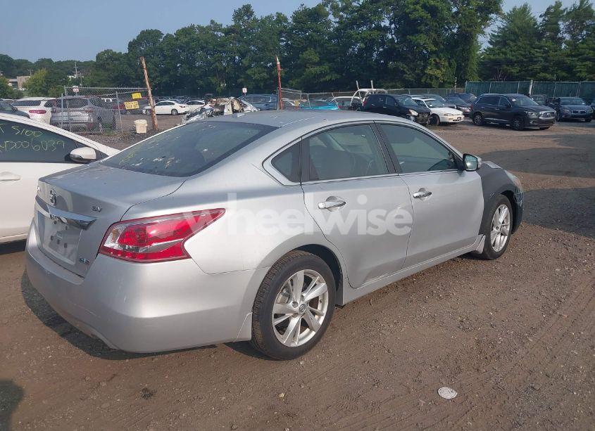 Photo 4 of 2013 Nissan Altima 2.5 SV (VIN 1N4AL3AP9DC187743)
