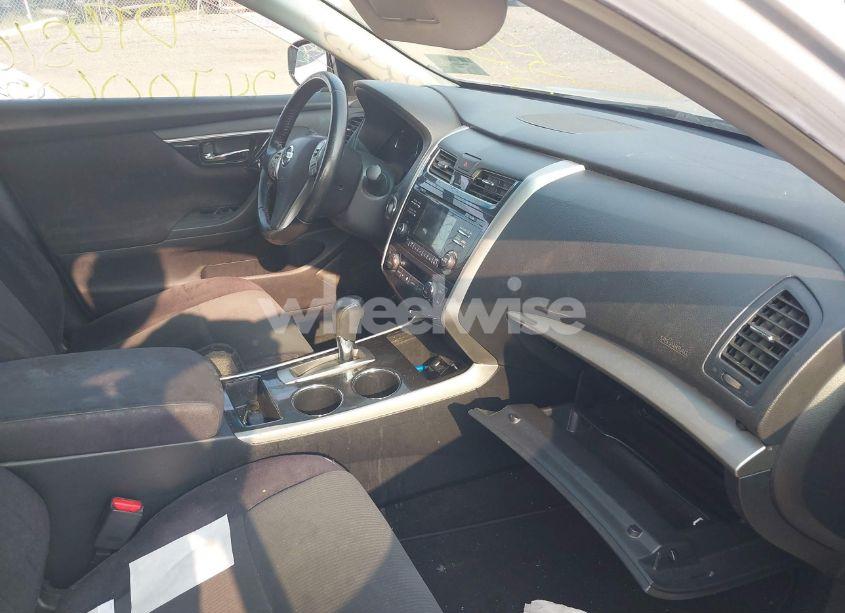 Photo 5 of 2013 Nissan Altima 2.5 SV (VIN 1N4AL3AP9DC187743)