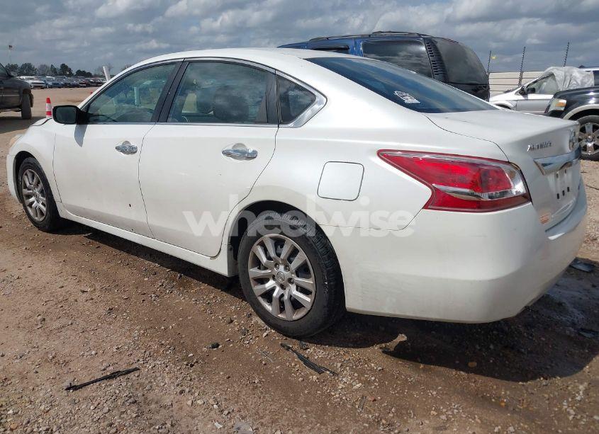 Photo 3 of 2013 Nissan Altima 2.5 S (VIN 1N4AL3AP9DC206310)