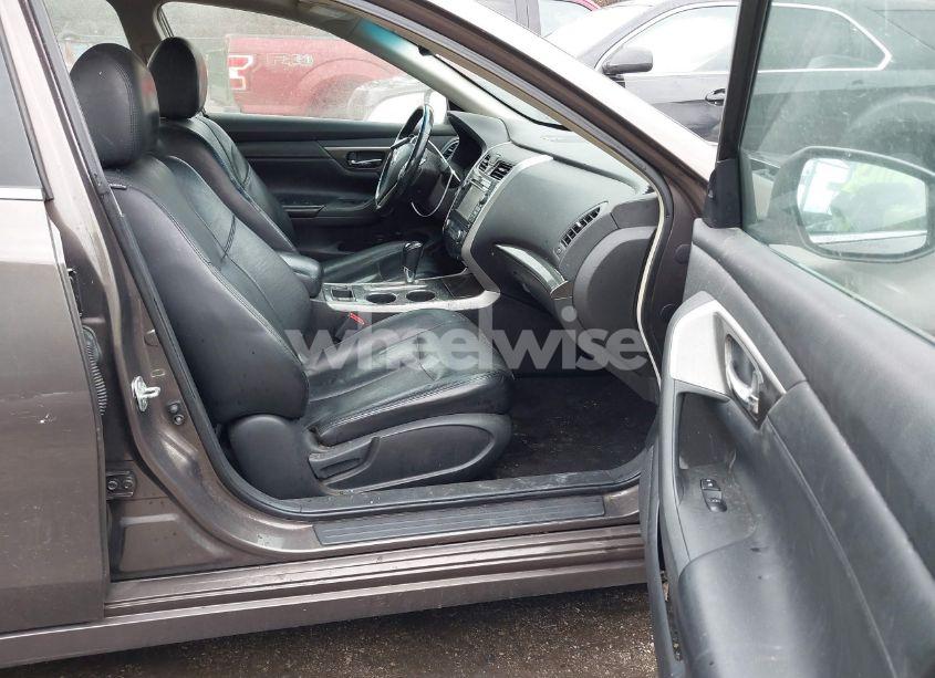 Photo 5 of 2013 Nissan Altima 2.5 SL (VIN 1N4AL3AP9DC222670)