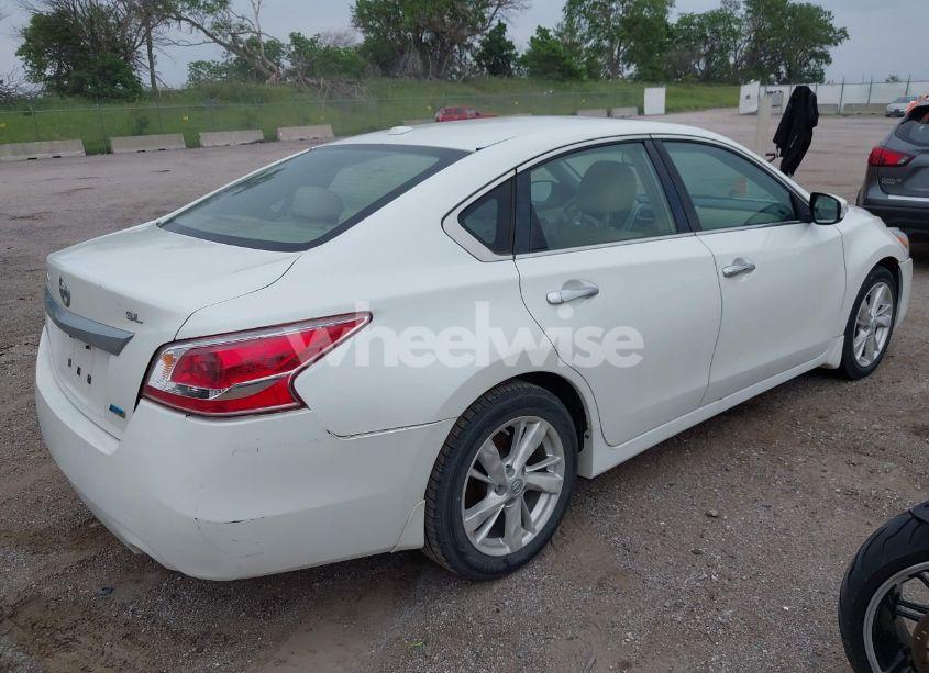 Photo 4 of 2013 Nissan Altima 2.5 SL (VIN 1N4AL3AP9DC223219)