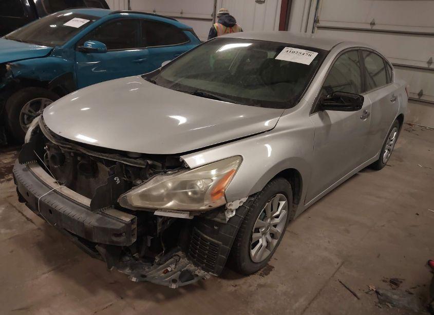 Photo 2 of 2013 Nissan Altima 2.5 S (VIN 1N4AL3AP9DC246497)