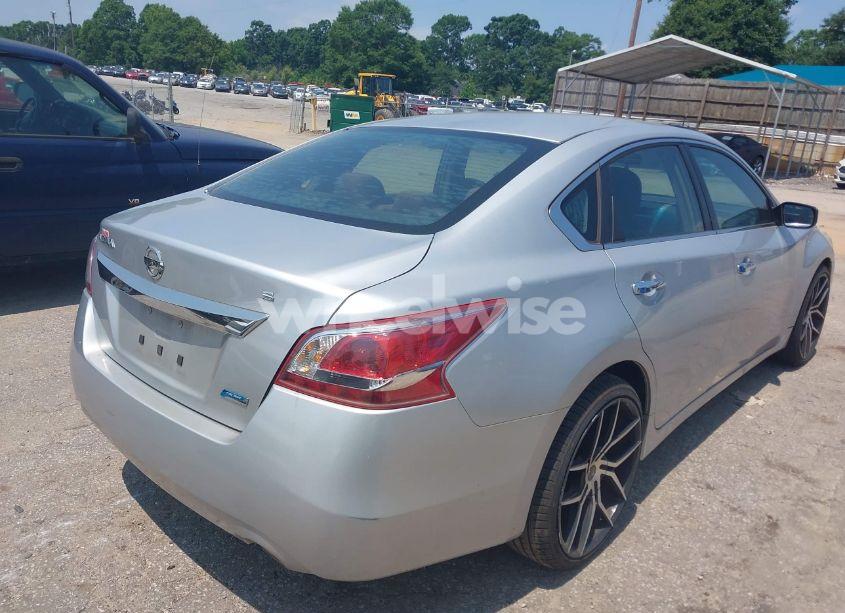 Photo 4 of 2013 Nissan Altima 2.5 S (VIN 1N4AL3AP9DC271626)