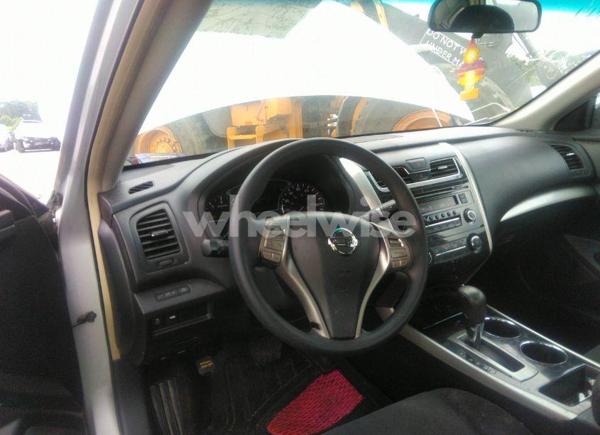 Photo 5 of 2013 Nissan Altima 2.5 S (VIN 1N4AL3AP9DC271626)