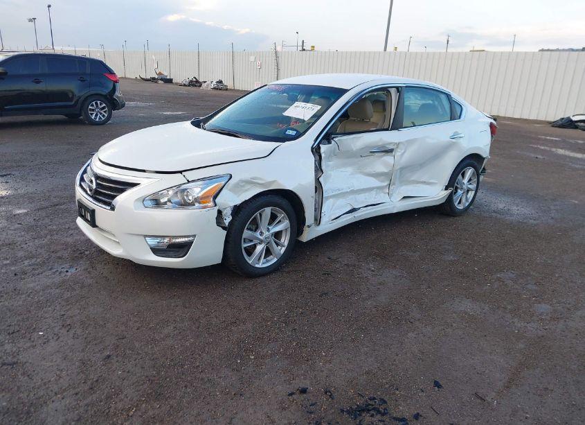 Photo 2 of 2013 Nissan Altima 2.5 SV (VIN 1N4AL3AP9DC286448)