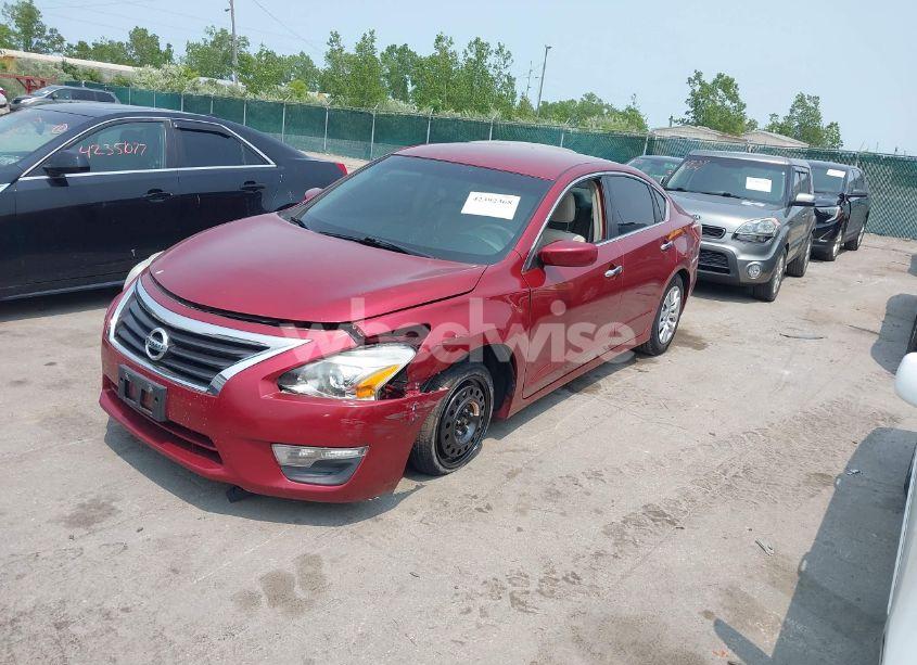 Photo 2 of 2013 Nissan Altima 2.5 S (VIN 1N4AL3AP9DC287664)