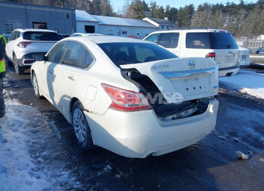 Photo 3 of 2013 Nissan Altima 2.5 S (VIN 1N4AL3AP9DC290855)