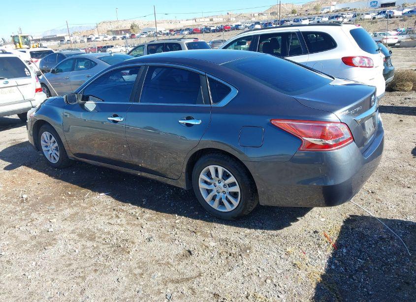 Photo 3 of 2013 Nissan Altima 2.5 S (VIN 1N4AL3AP9DC297546)