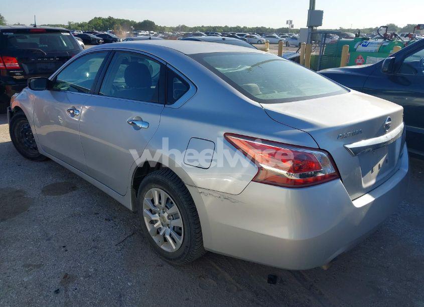 Photo 3 of 2013 Nissan Altima 2.5 S (VIN 1N4AL3AP9DC903802)