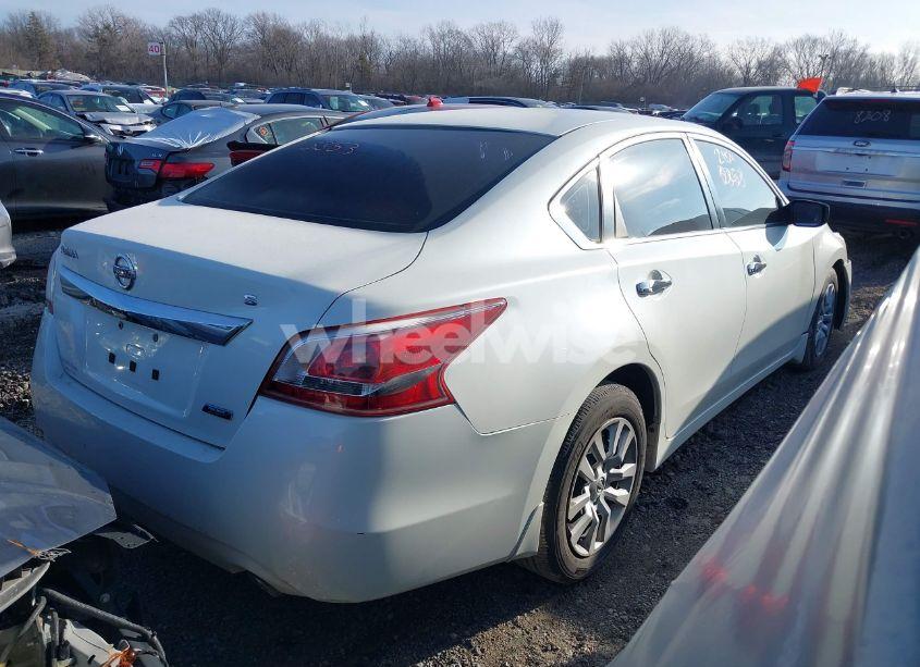 Photo 4 of 2013 Nissan Altima 2.5 S (VIN 1N4AL3AP9DC907610)