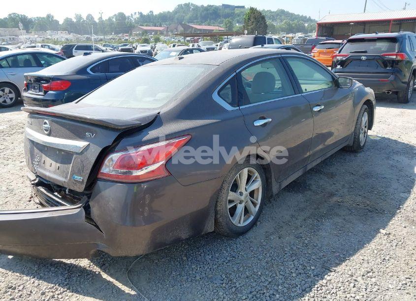 Photo 4 of 2013 Nissan Altima 2.5 SV (VIN 1N4AL3AP9DC912306)