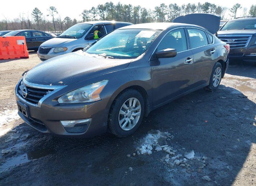 Photo 2 of 2013 Nissan Altima 2.5 S (VIN 1N4AL3AP9DC916145)