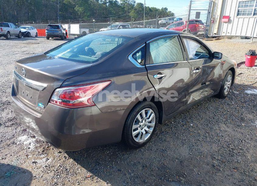 Photo 4 of 2013 Nissan Altima 2.5 (VIN 1N4AL3AP9DC919143)