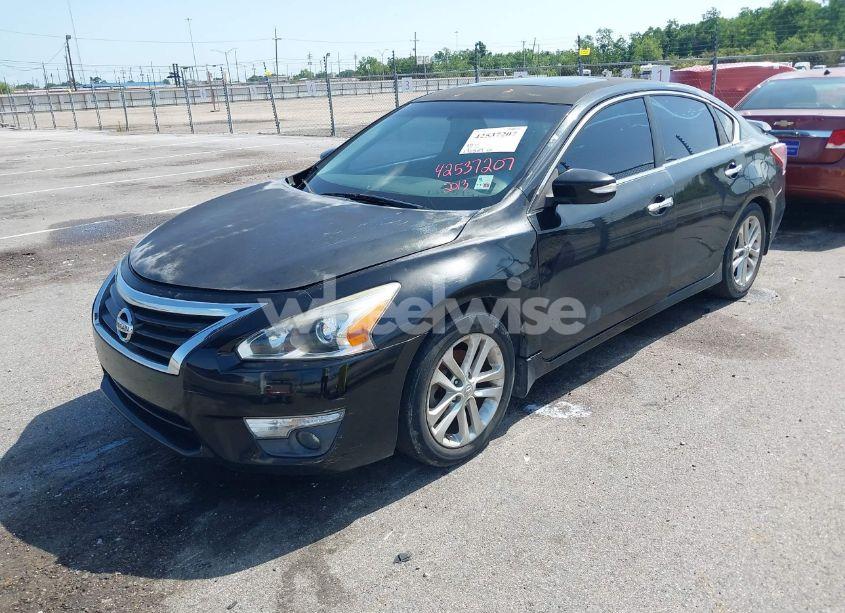 Photo 2 of 2013 Nissan Altima 2.5 SV (VIN 1N4AL3AP9DN432514)