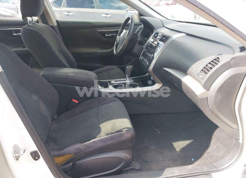 Photo 5 of 2013 Nissan Altima 2.5 S (VIN 1N4AL3AP9DN435011)