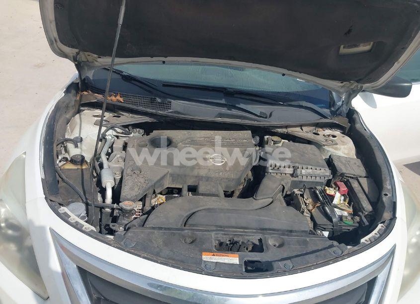 Photo 10 of 2013 Nissan Altima 2.5 SV (VIN 1N4AL3AP9DN440077)
