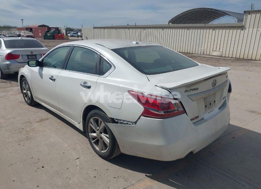 Photo 3 of 2013 Nissan Altima 2.5 SV (VIN 1N4AL3AP9DN440077)