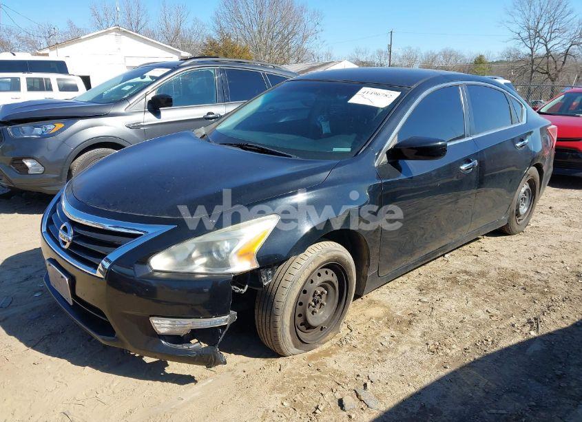 Photo 2 of 2013 Nissan Altima 2.5 (VIN 1N4AL3AP9DN447482)