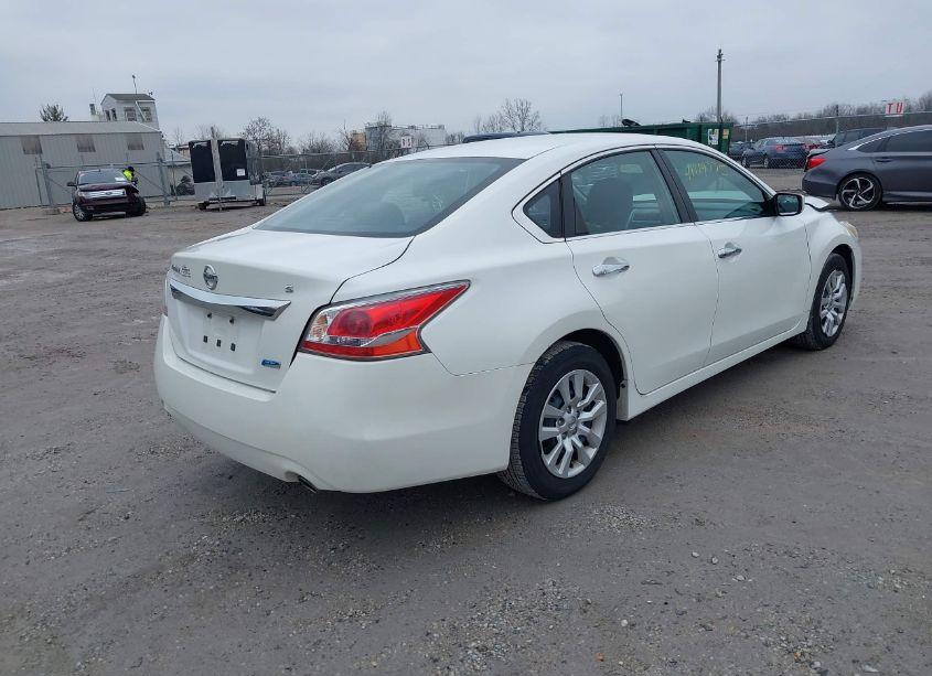 Photo 4 of 2013 Nissan Altima 2.5 S (VIN 1N4AL3AP9DN457641)