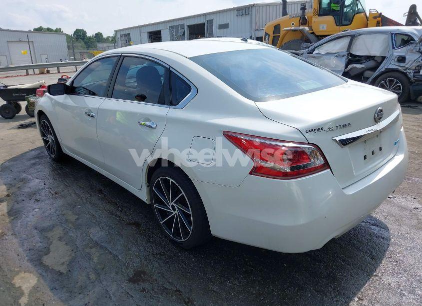 Photo 3 of 2013 Nissan Altima 2.5 (VIN 1N4AL3AP9DN459244)