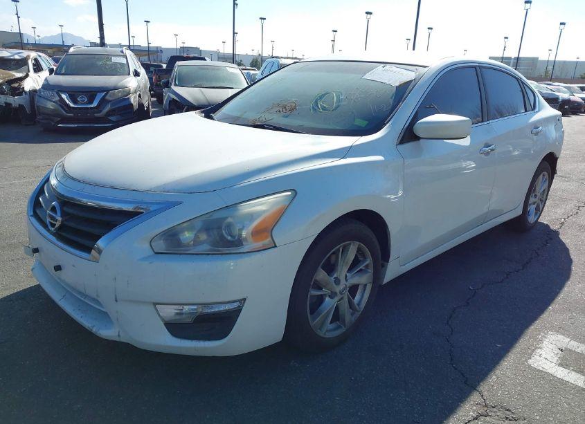 Photo 2 of 2013 Nissan Altima 2.5 SV (VIN 1N4AL3AP9DN459888)