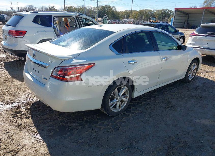 Photo 4 of 2013 Nissan Altima 2.5 SV (VIN 1N4AL3AP9DN478814)