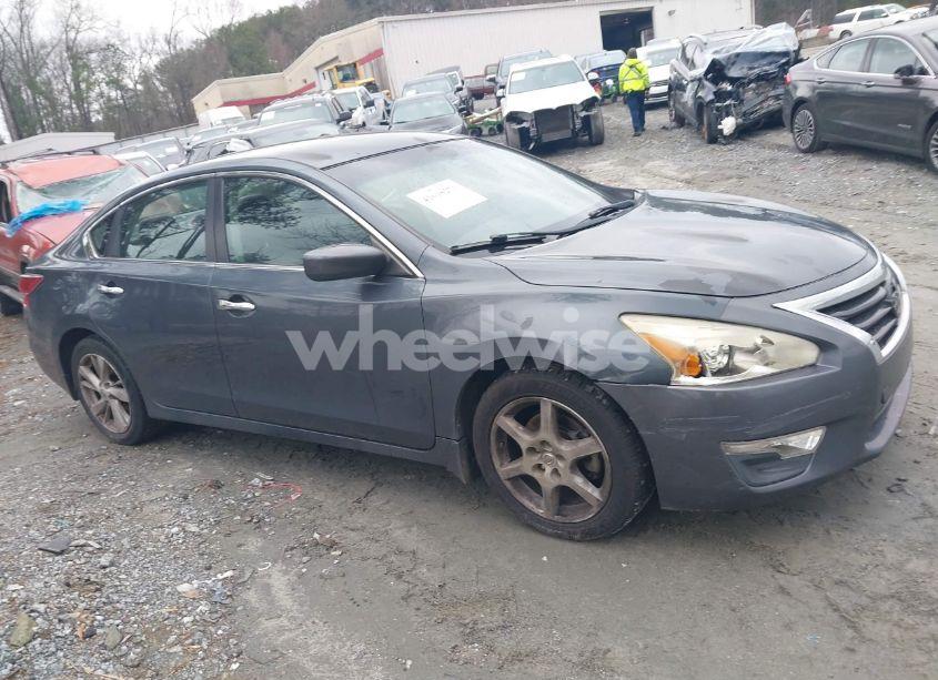 Photo 13 of 2013 Nissan Altima 2.5 SV (VIN 1N4AL3AP9DN488033)