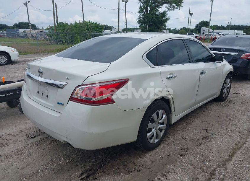 Photo 4 of 2013 Nissan Altima 2.5 S (VIN 1N4AL3AP9DN524383)