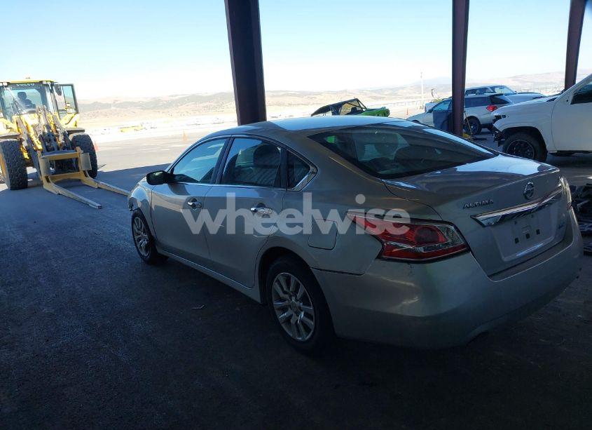 Photo 3 of 2013 Nissan Altima 2.5 S (VIN 1N4AL3AP9DN525386)