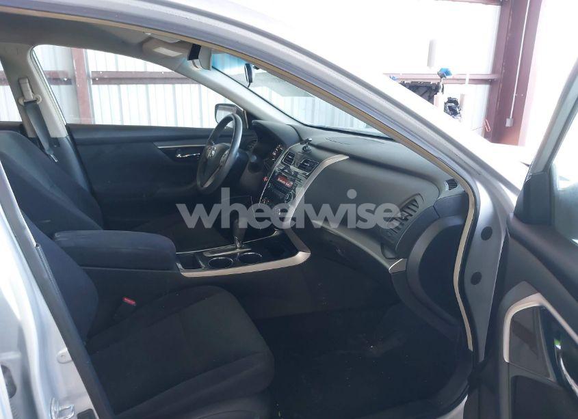 Photo 5 of 2013 Nissan Altima 2.5 S (VIN 1N4AL3AP9DN525386)