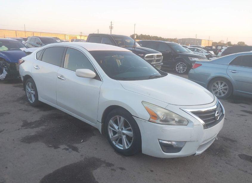 2013 Nissan Altima 2.5 SV (VIN 1N4AL3AP9DN525646) main photo