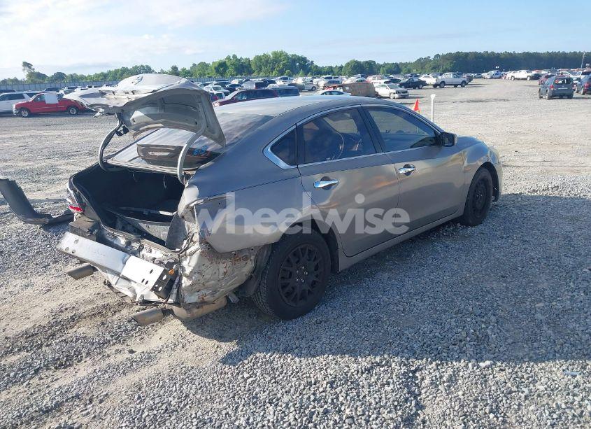 Photo 4 of 2013 Nissan Altima 2.5 S (VIN 1N4AL3AP9DN526599)