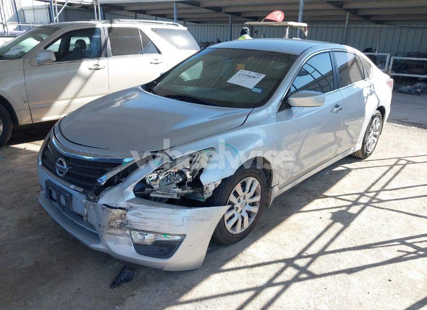 Photo 2 of 2013 Nissan Altima 2.5 S (VIN 1N4AL3AP9DN537991)