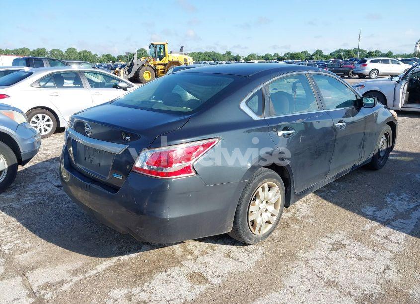 Photo 4 of 2013 Nissan Altima 2.5 S (VIN 1N4AL3AP9DN545010)