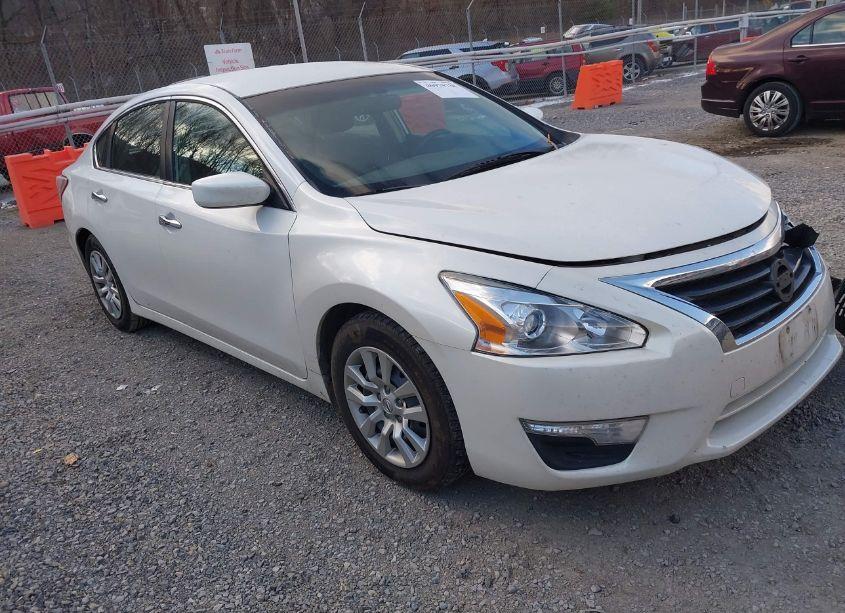 2013 Nissan Altima 2.5 S (VIN 1N4AL3AP9DN556301) main photo