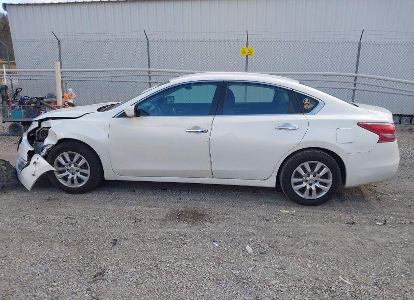 Photo 14 of 2013 Nissan Altima 2.5 S (VIN 1N4AL3AP9DN556301)