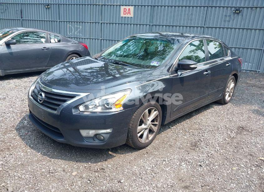 Photo 2 of 2013 Nissan Altima 2.5 SL (VIN 1N4AL3AP9DN560784)