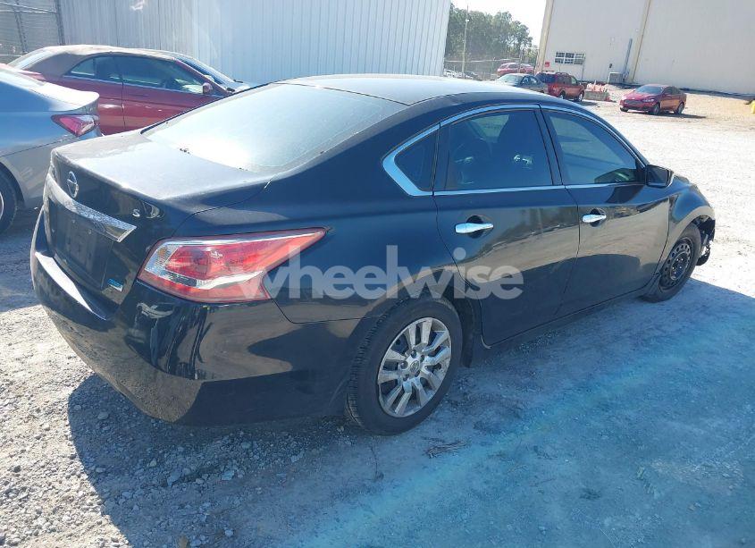 Photo 4 of 2013 Nissan Altima 2.5 S (VIN 1N4AL3AP9DN565144)
