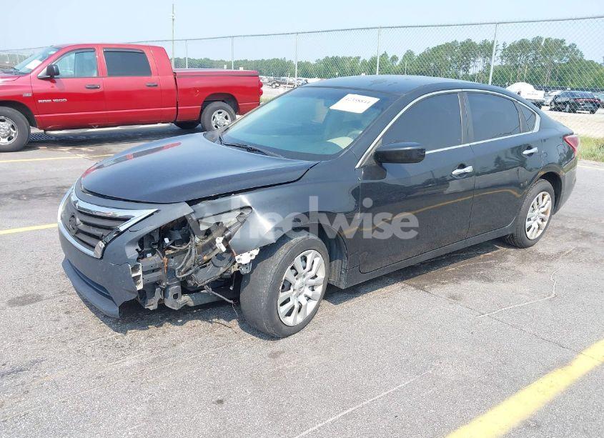 Photo 2 of 2013 Nissan Altima 2.5 S (VIN 1N4AL3AP9DN565970)