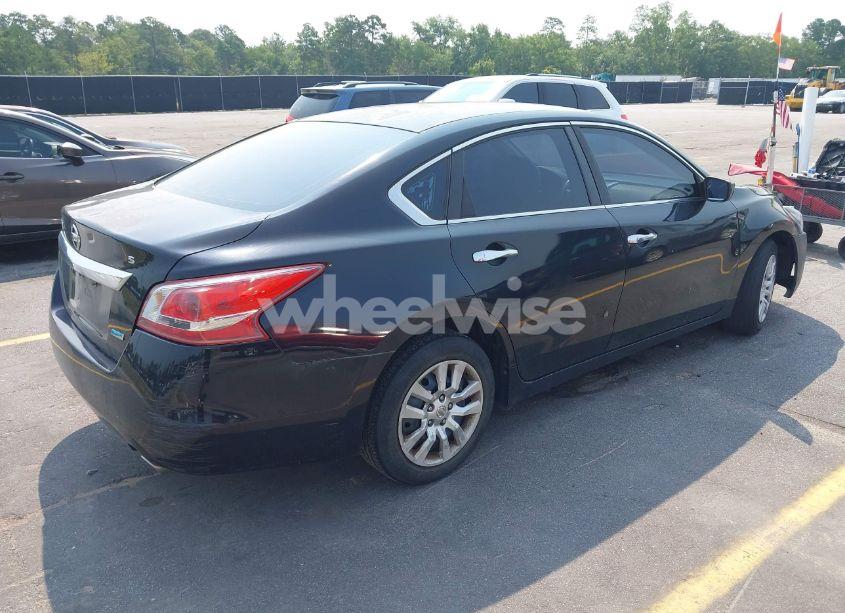 Photo 4 of 2013 Nissan Altima 2.5 S (VIN 1N4AL3AP9DN565970)