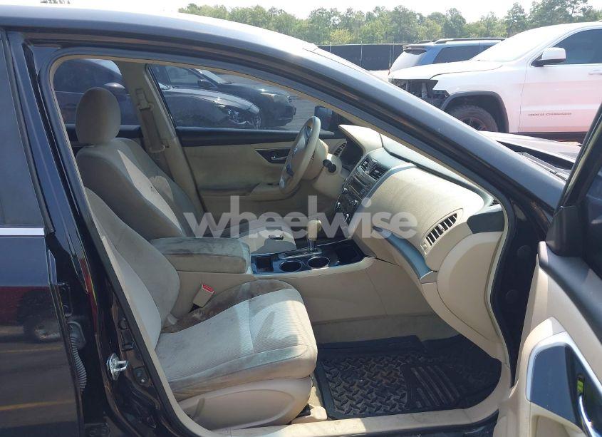 Photo 5 of 2013 Nissan Altima 2.5 S (VIN 1N4AL3AP9DN565970)