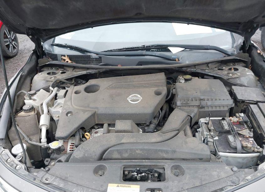 Photo 10 of 2013 Nissan Altima 2.5 S (VIN 1N4AL3AP9DN572594)