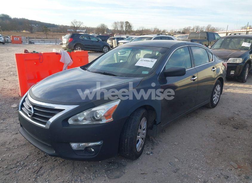 Photo 2 of 2013 Nissan Altima 2.5 S (VIN 1N4AL3AP9DN583675)