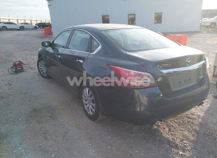 Photo 3 of 2013 Nissan Altima 2.5 S (VIN 1N4AL3AP9DN583675)